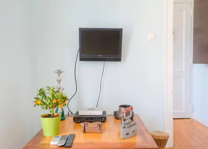 Lisbon Martim Moniz Apartment